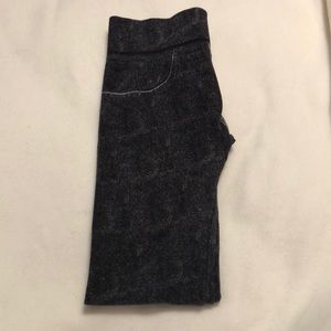 No Boundaries Jean looking Leggings